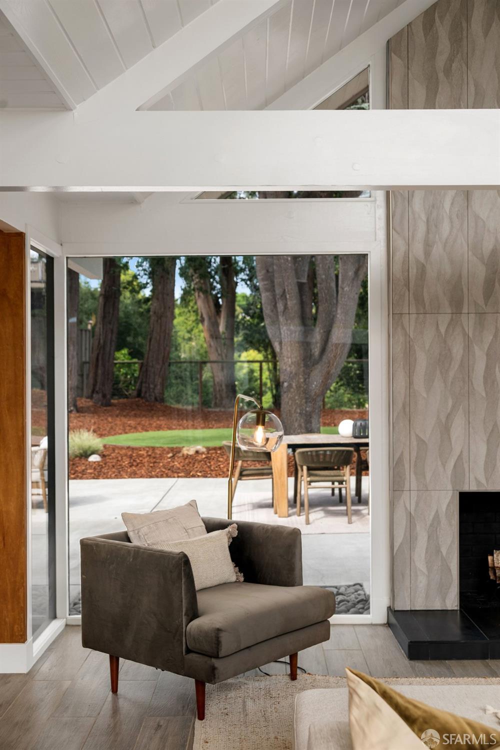 18508 Mountain Lane