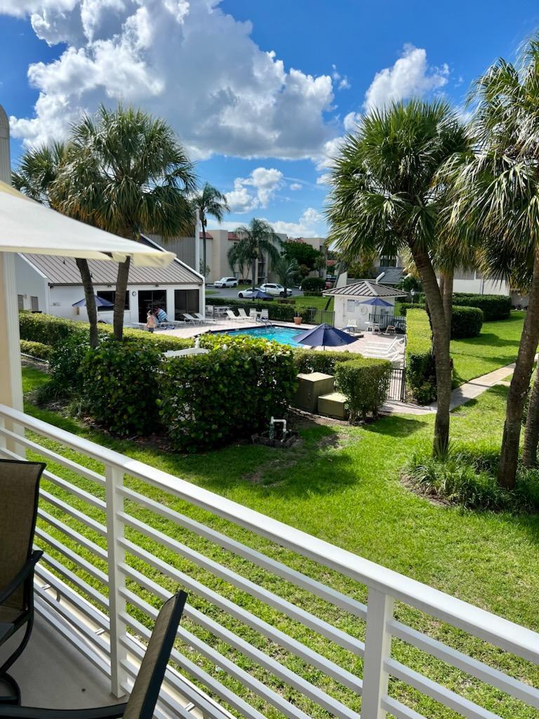 1605 S Us Highway 1 M2-209