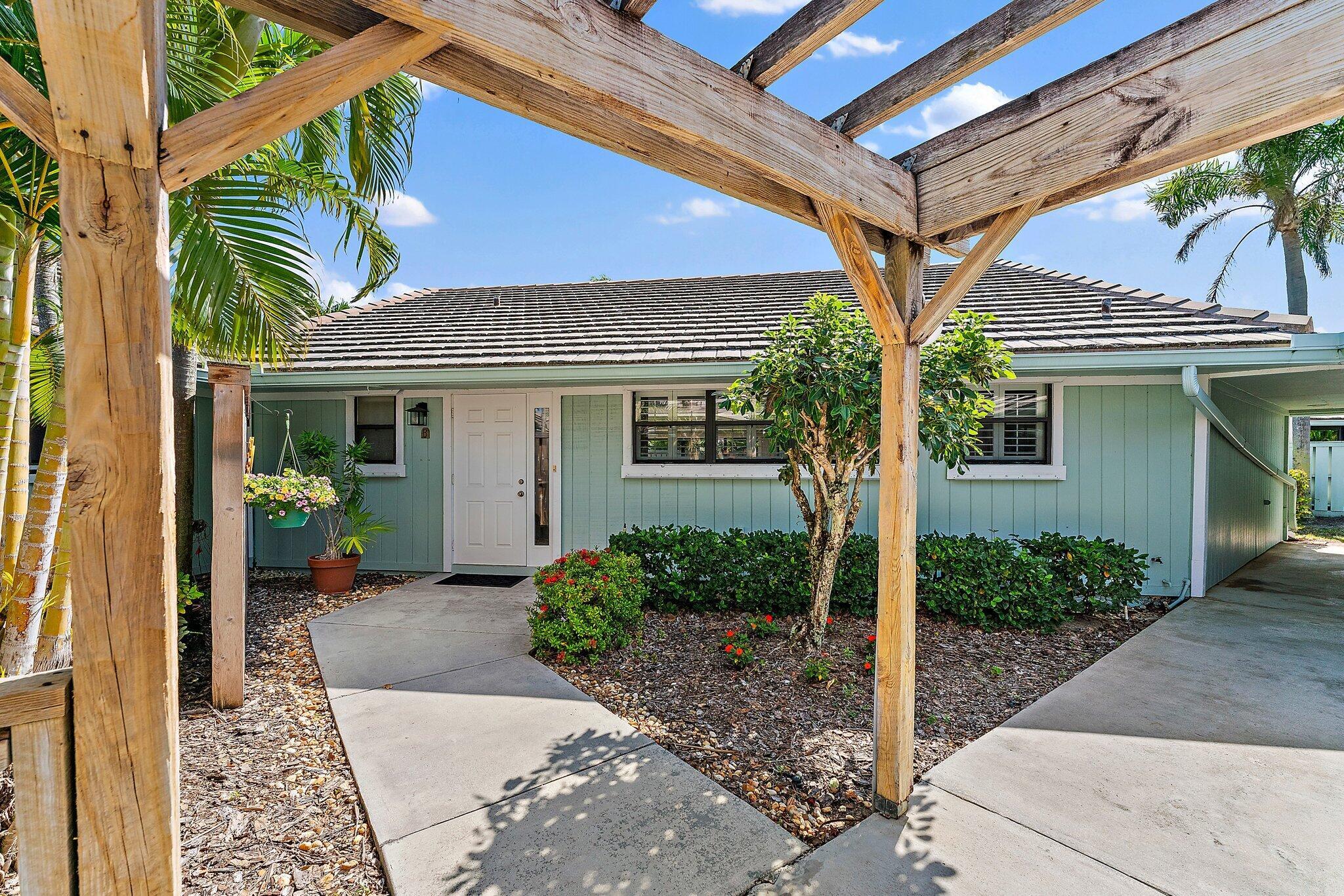1127 E Seminole Avenue 4b