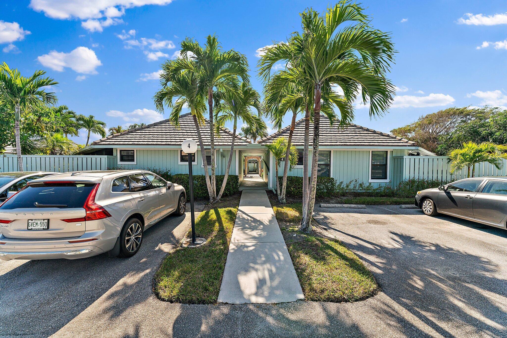 1127 E Seminole Avenue 4b
