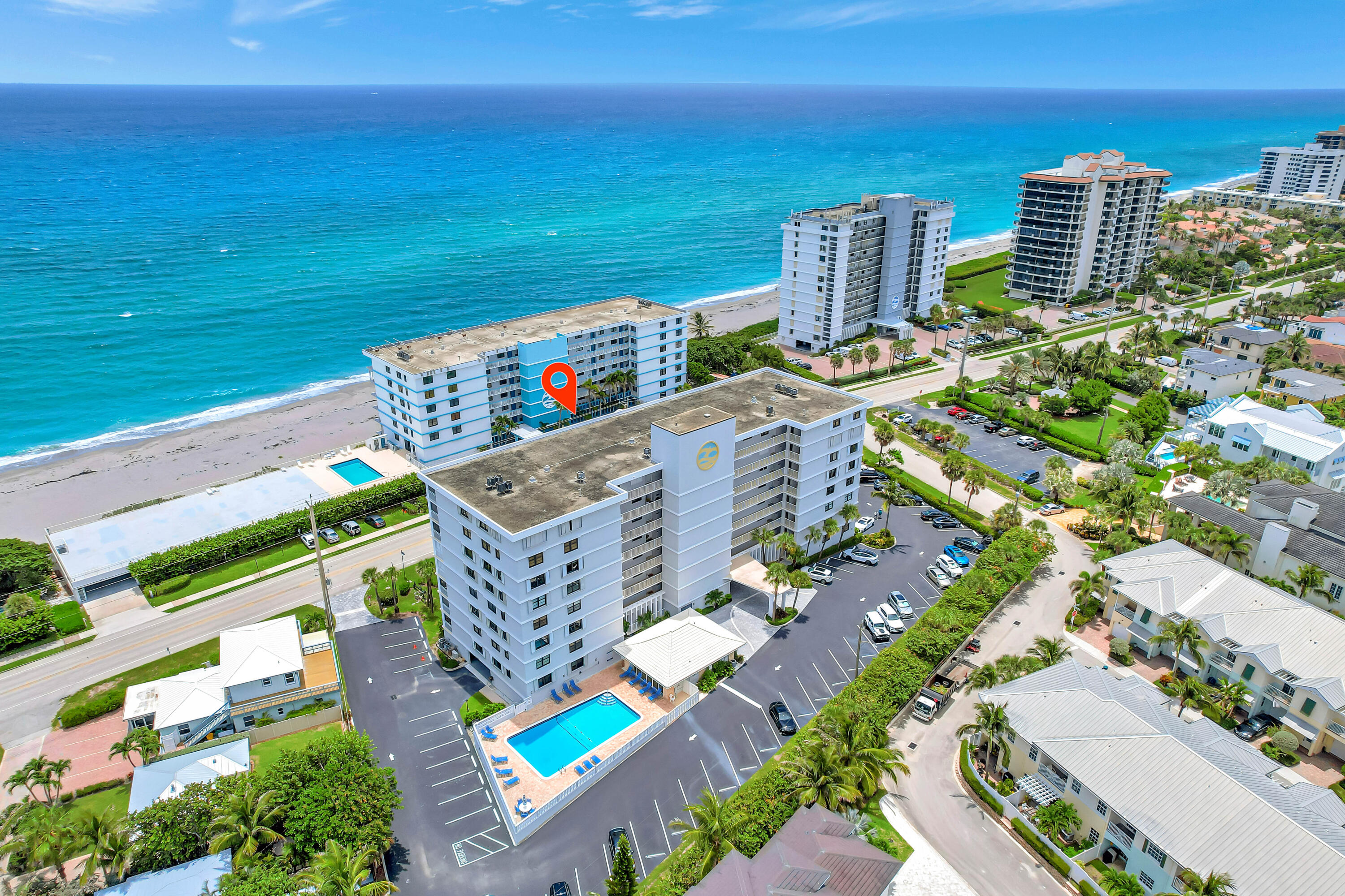 911 Ocean Drive 704