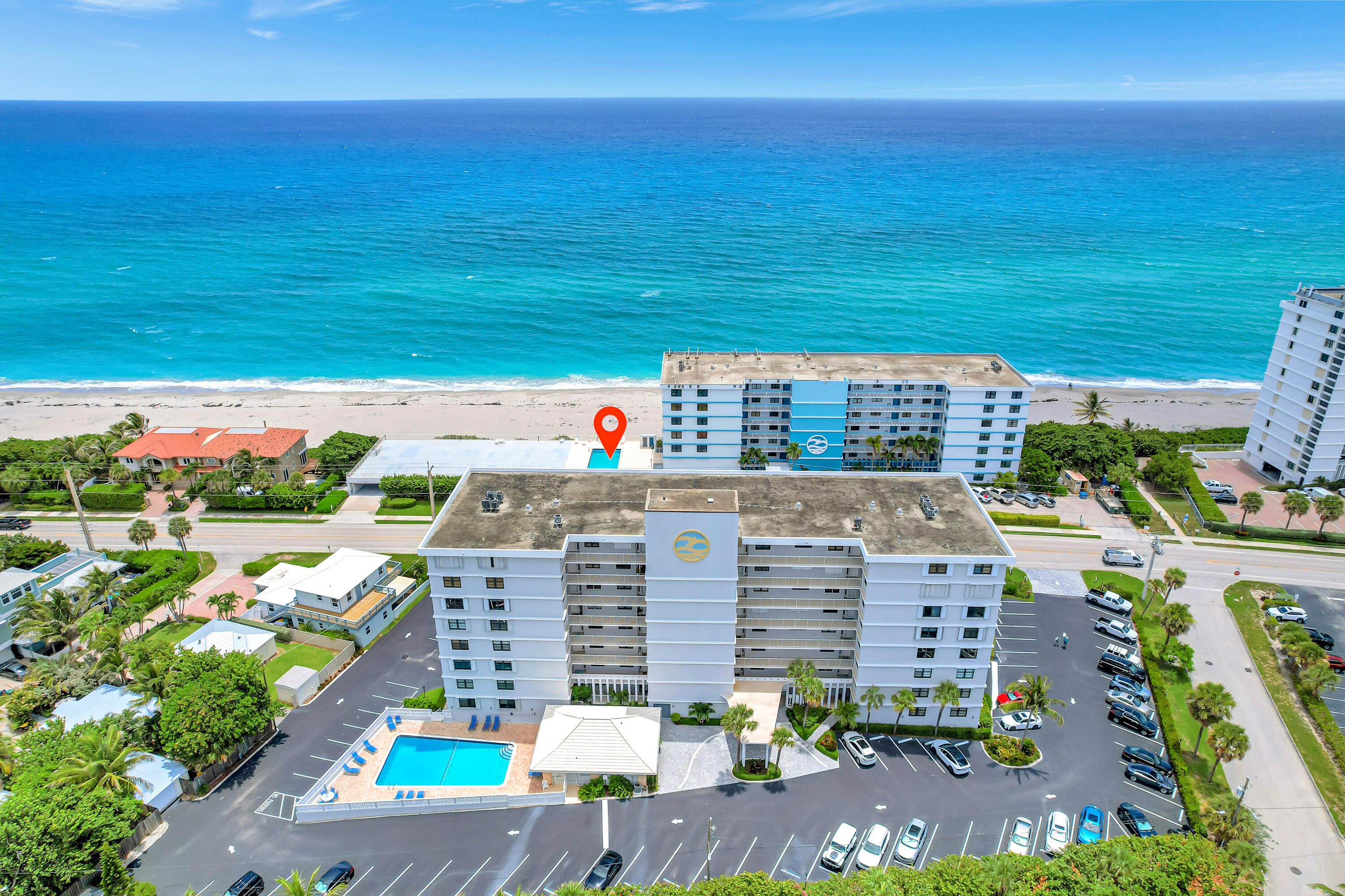 911 Ocean Drive 704