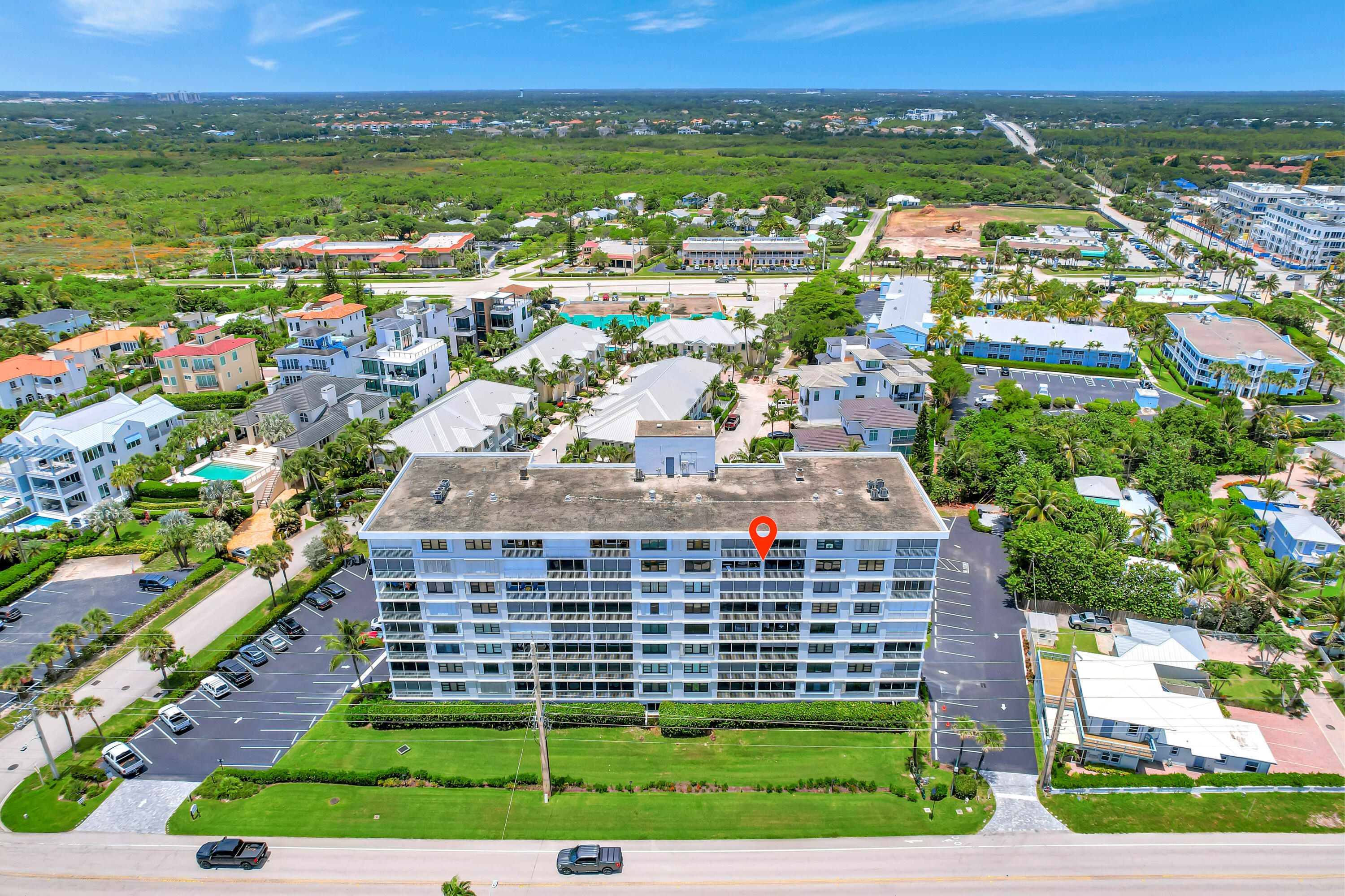 911 Ocean Drive 704