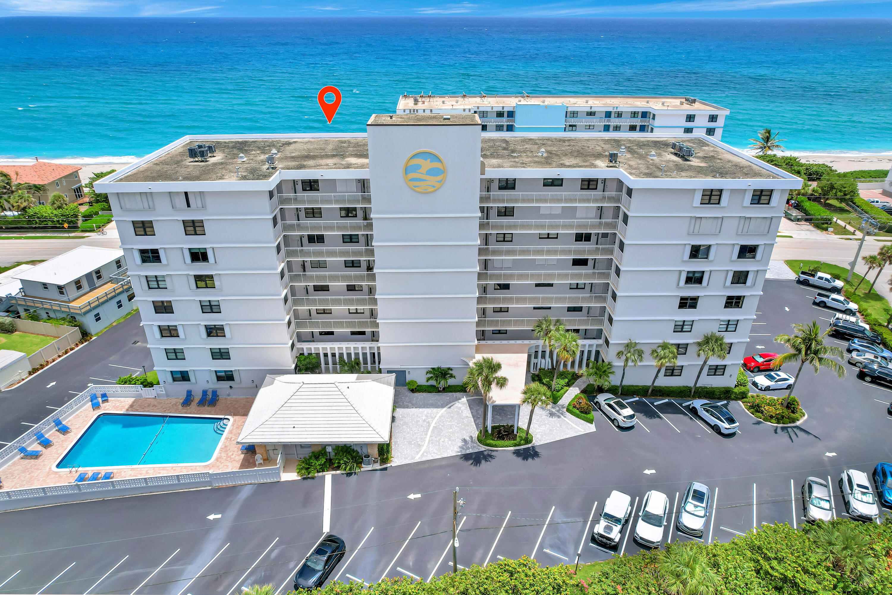 911 Ocean Drive 704