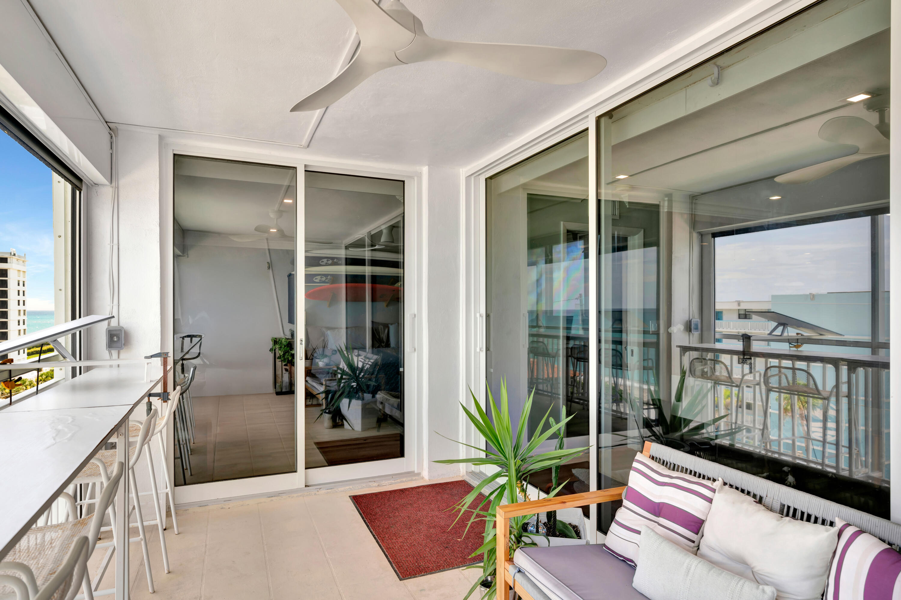 911 Ocean Drive 704