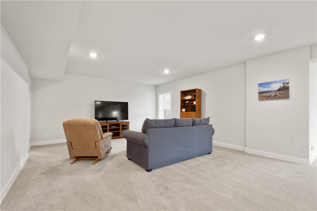 123 Curtis Dr.