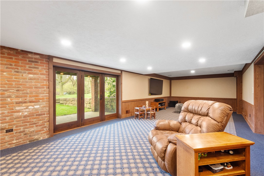 9599 Kummer Rd.