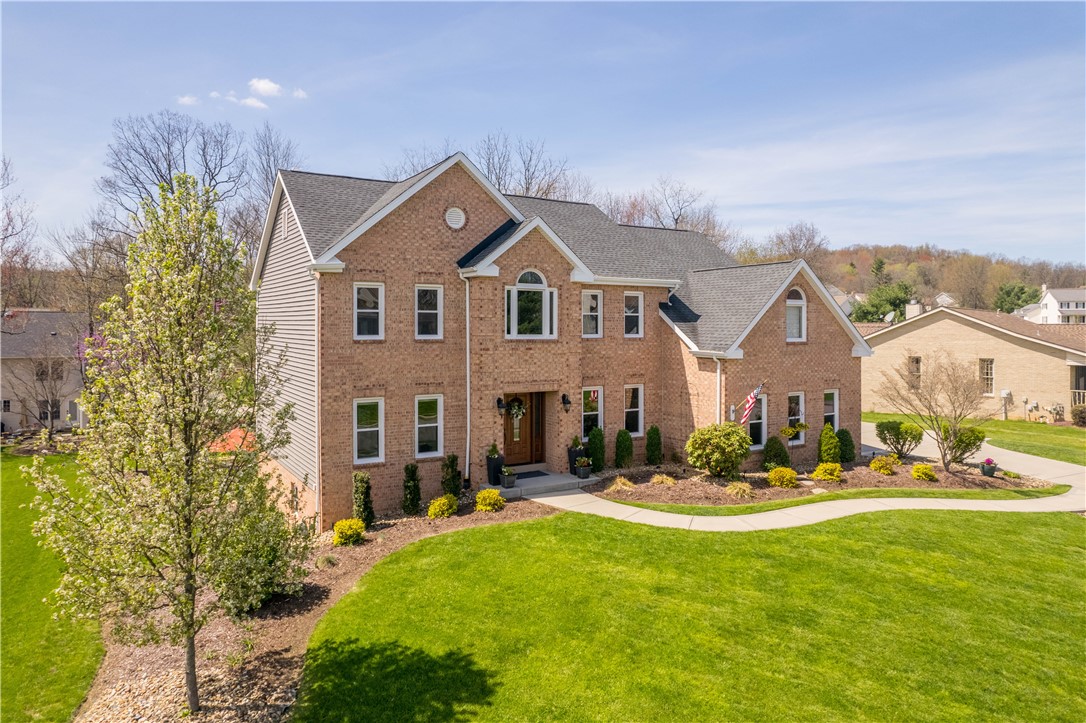 204 Elmhurst Circle