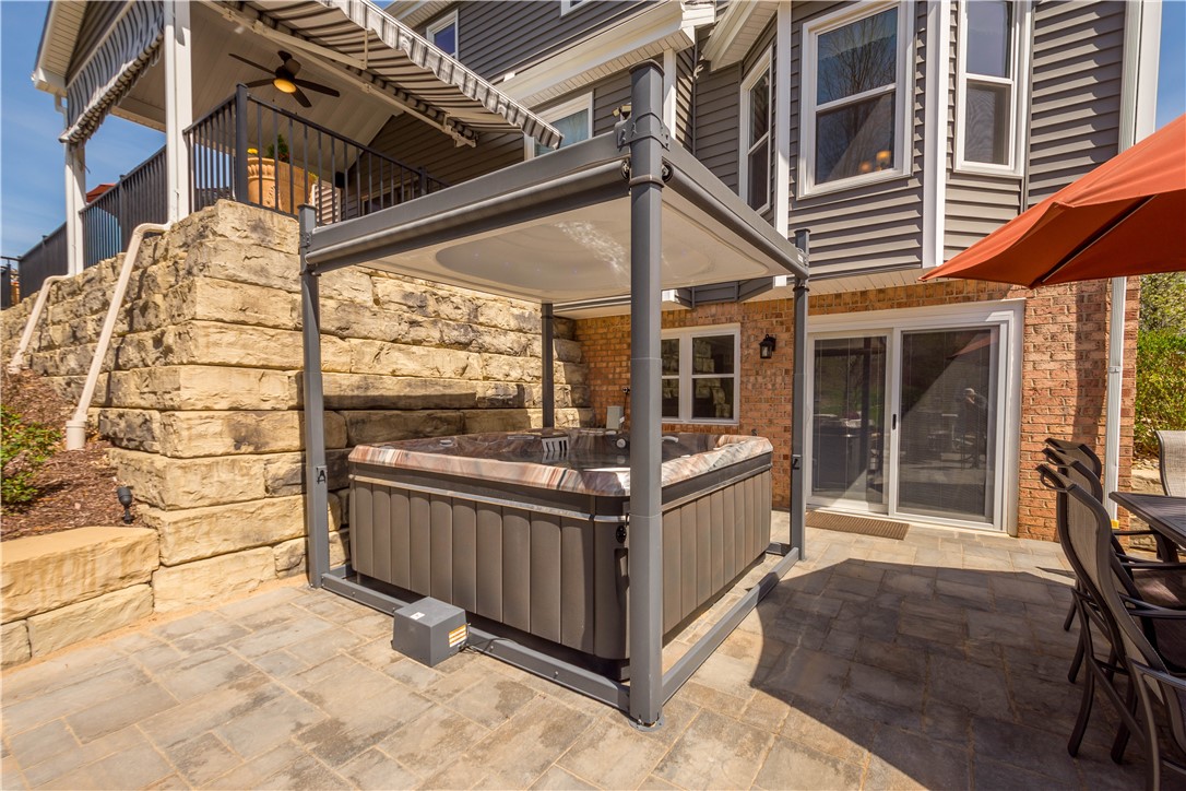 204 Elmhurst Circle