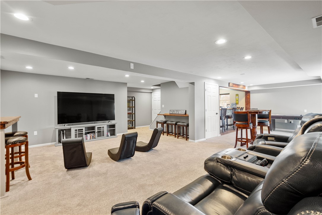 204 Elmhurst Circle