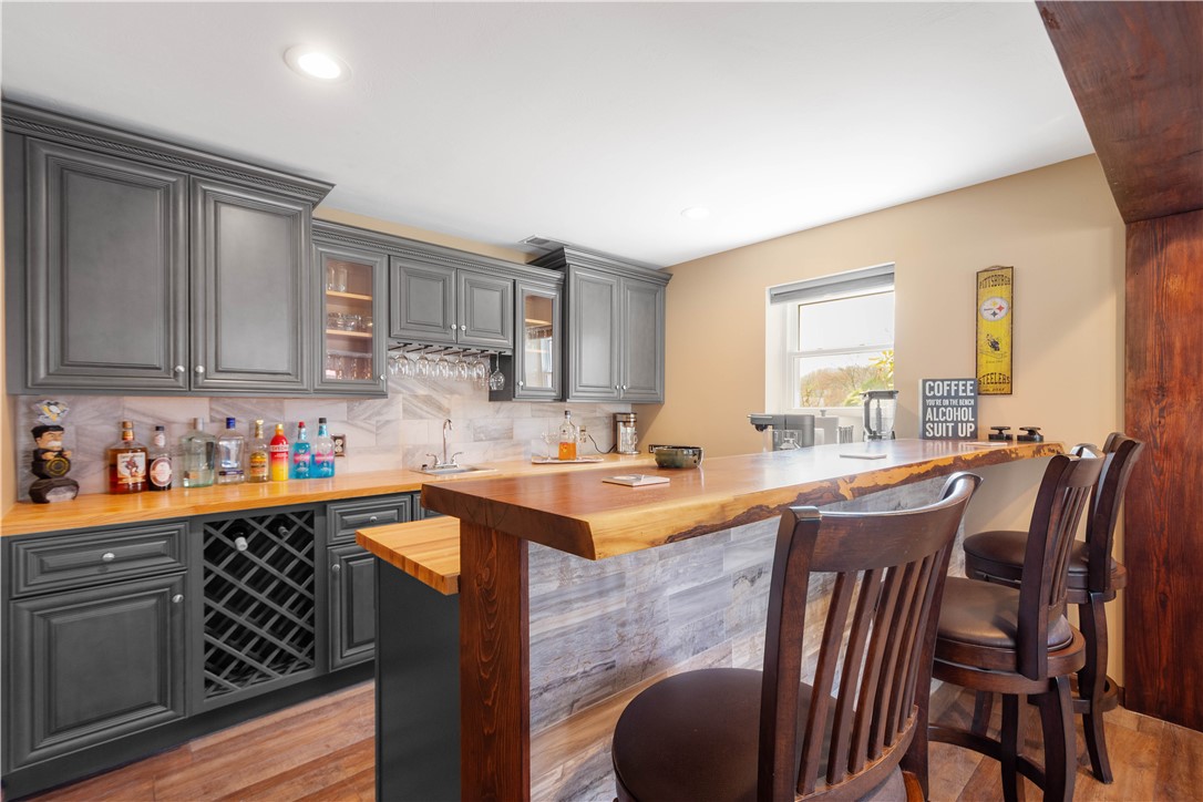 204 Elmhurst Circle