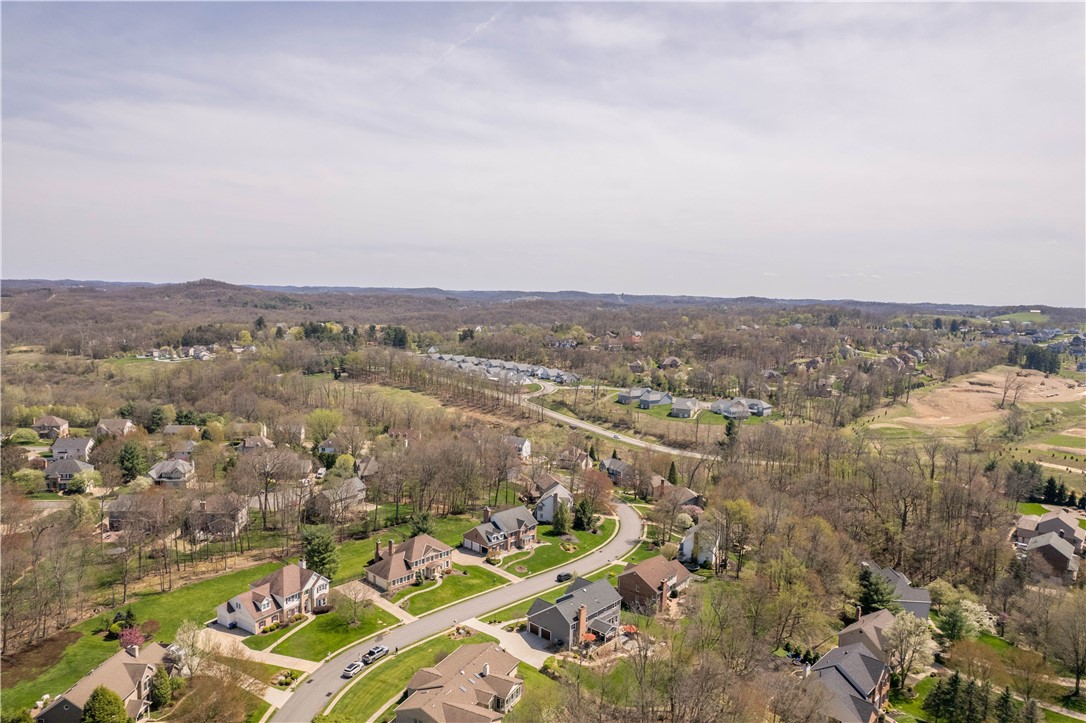 204 Elmhurst Circle