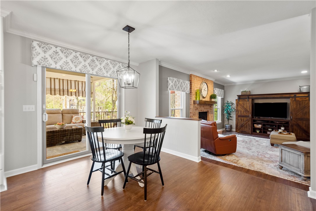 204 Elmhurst Circle