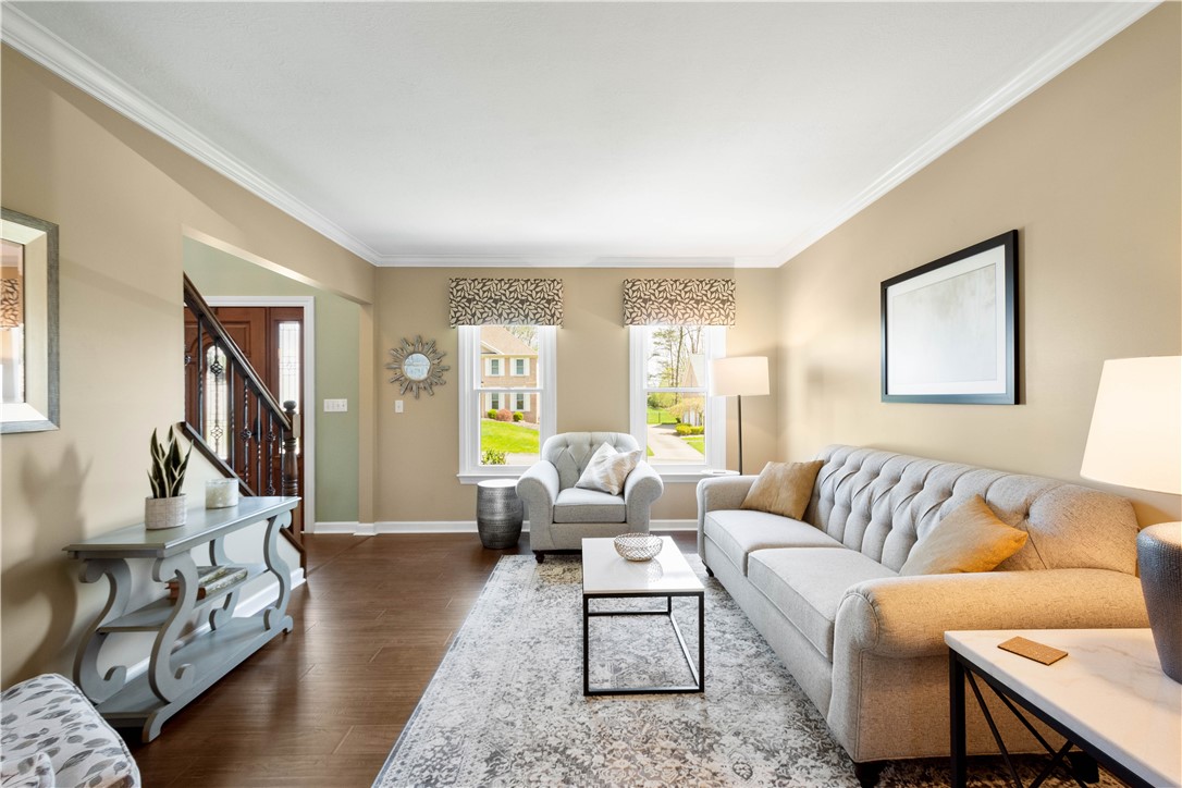 204 Elmhurst Circle