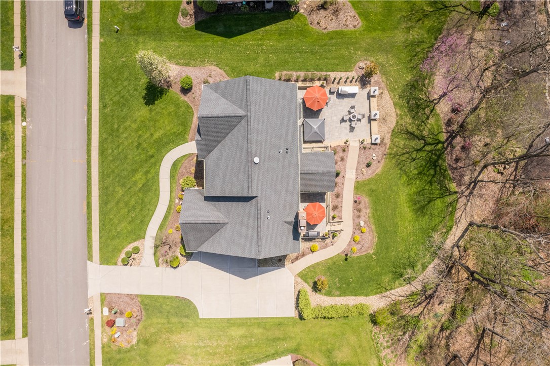 204 Elmhurst Circle