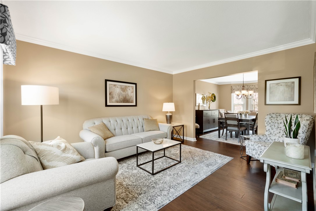 204 Elmhurst Circle