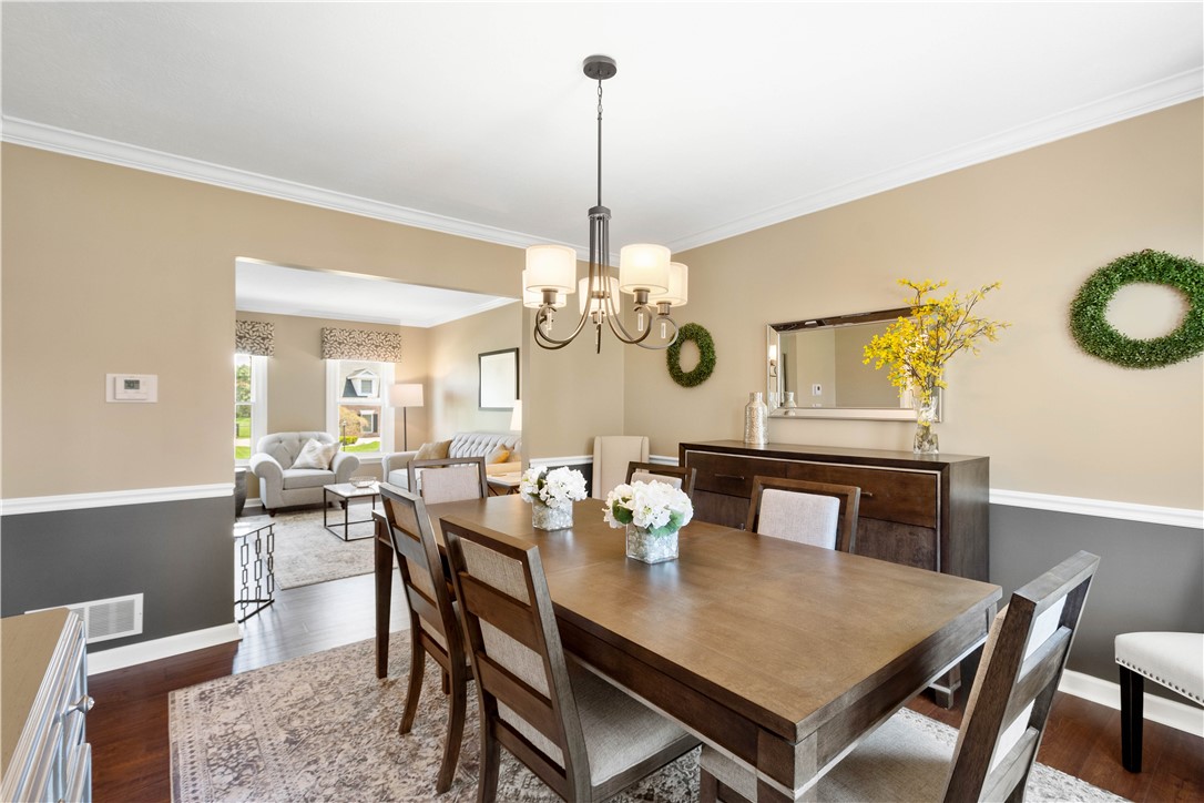 204 Elmhurst Circle