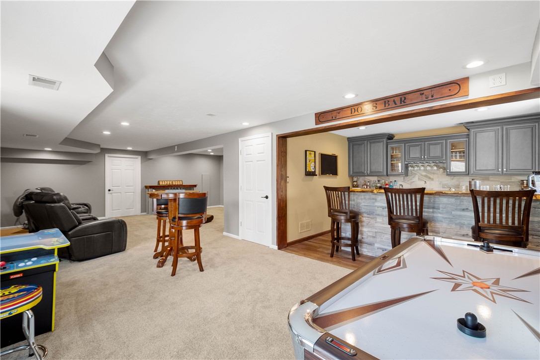 204 Elmhurst Circle
