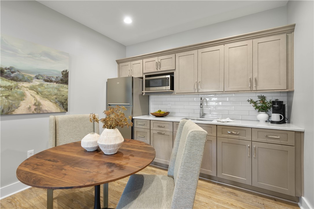 138 Birch Dr