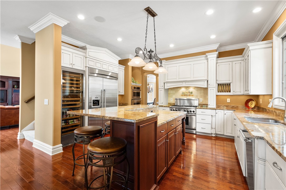 2207 Grandeur Dr