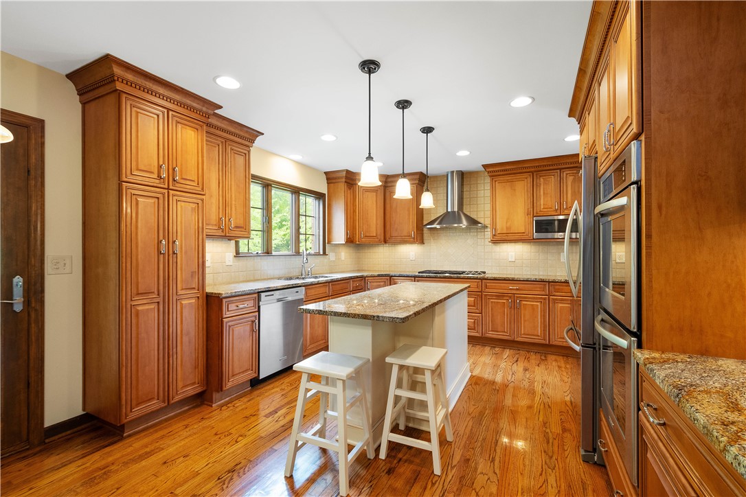 1033 Applejack Dr.