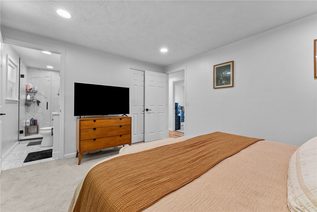 2406 Rolling Farms Rd