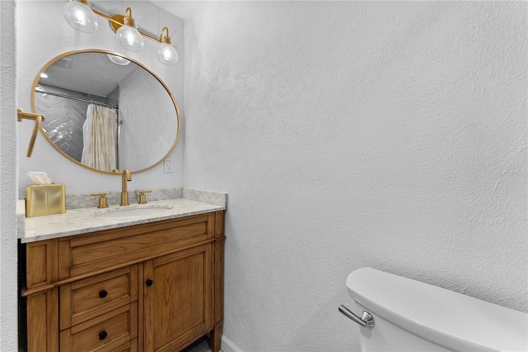 2406 Rolling Farms Rd