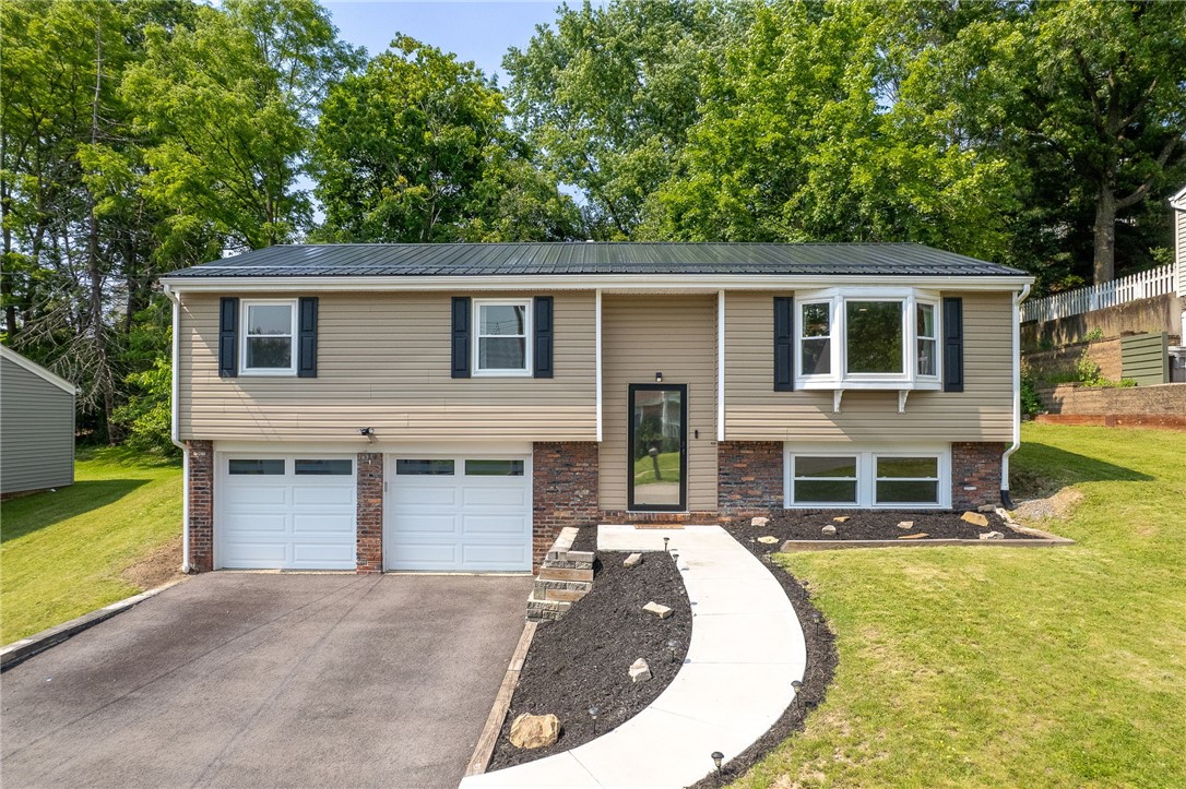 2406 Rolling Farms Rd