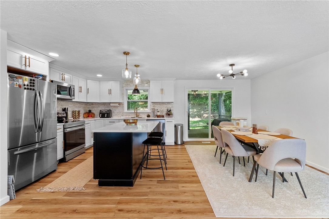 2406 Rolling Farms Rd