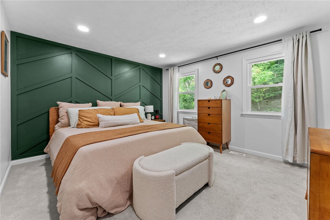 2406 Rolling Farms Rd