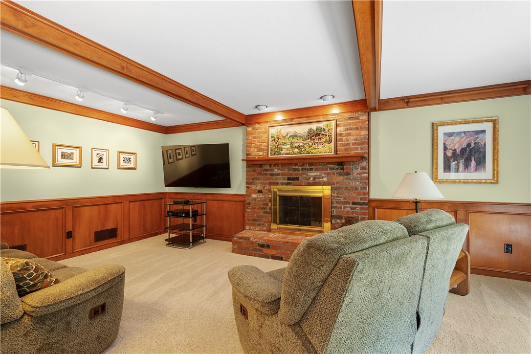 10174 Woodbury Dr.
