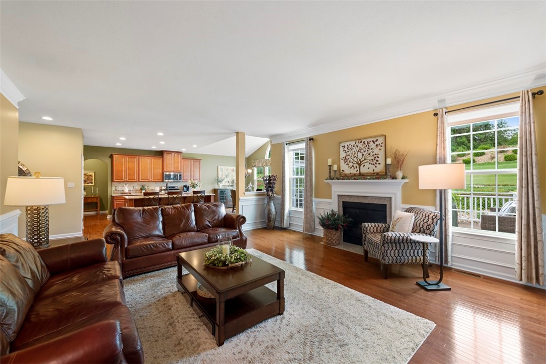 743 PACKSADDLE TRAIL