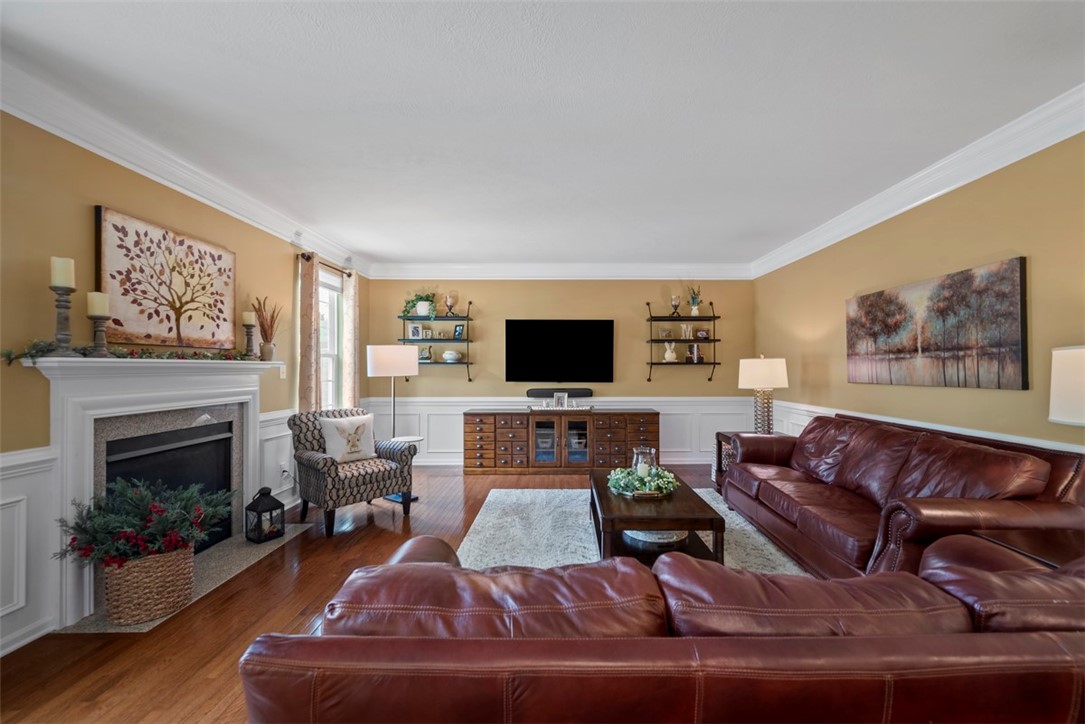 743 PACKSADDLE TRAIL