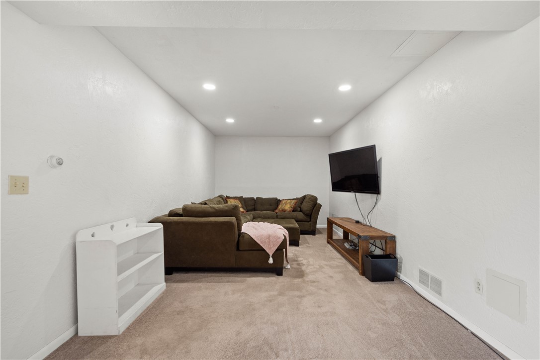 10737 Babcock Blvd