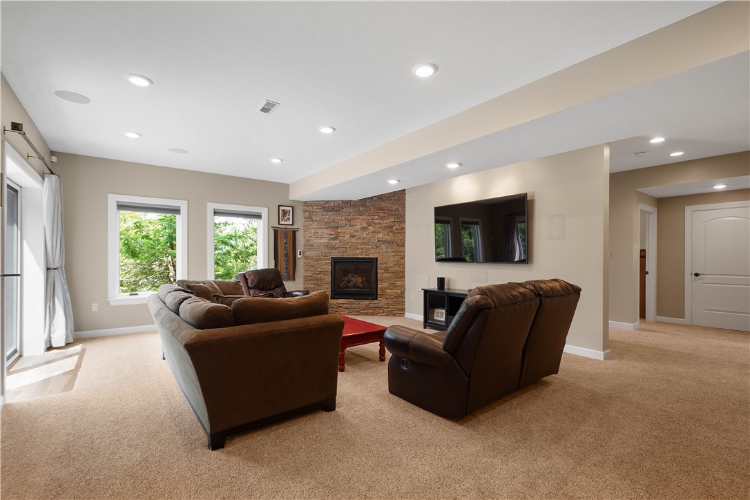 207 Tamarack Drive