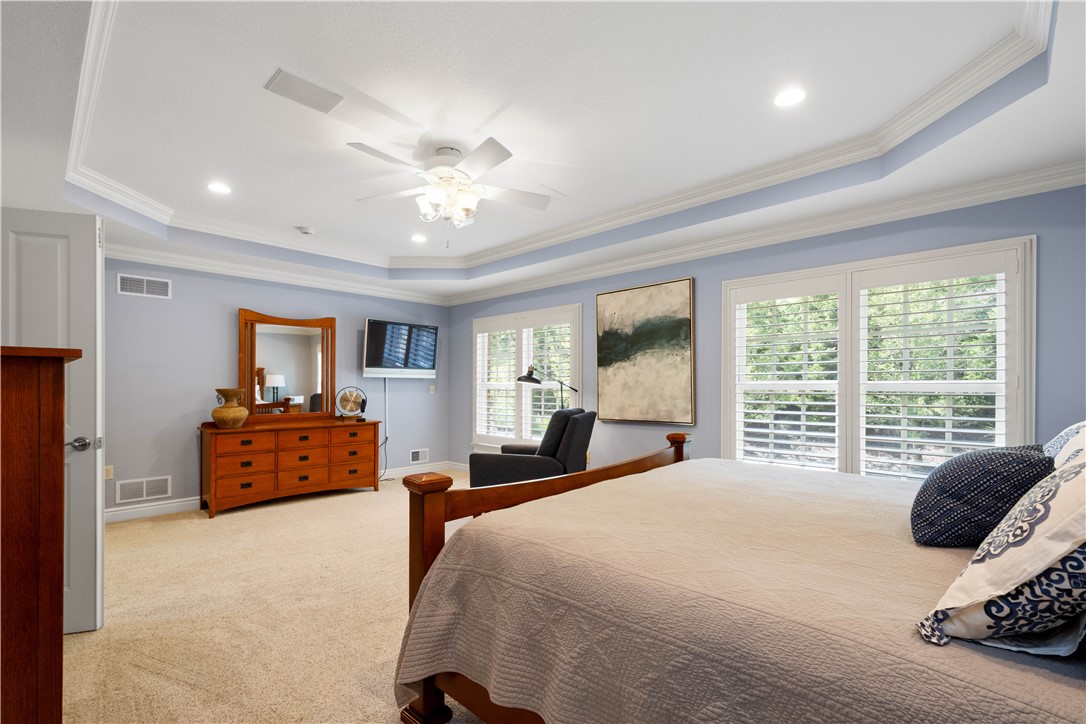 805 Chapel Hill Dr.