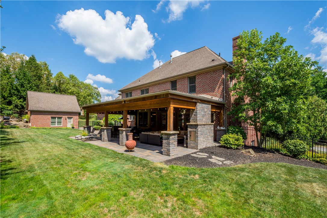 805 Chapel Hill Dr.