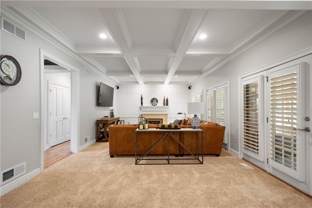 805 Chapel Hill Dr.