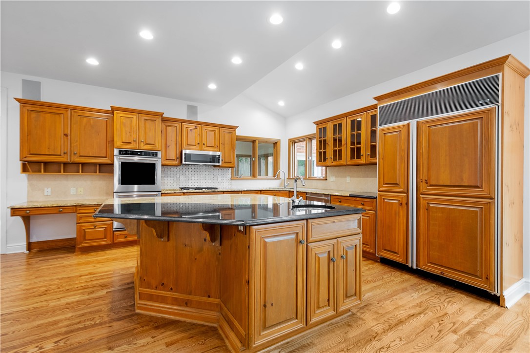 8008 Bayard Ct.