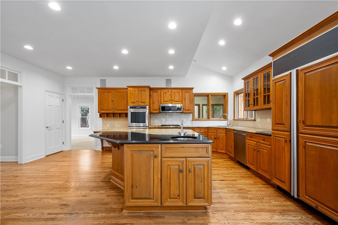 8008 Bayard Ct.