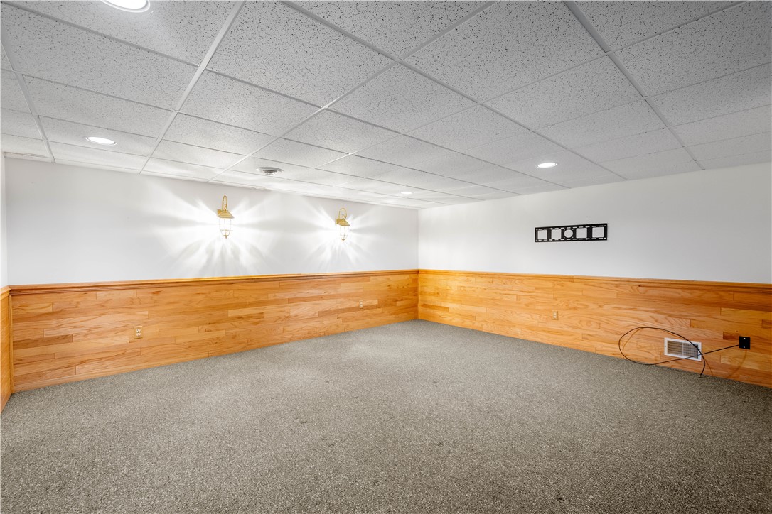 103 Isleworth Way