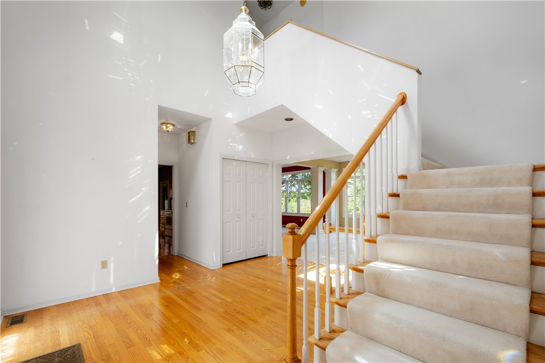 103 Isleworth Way