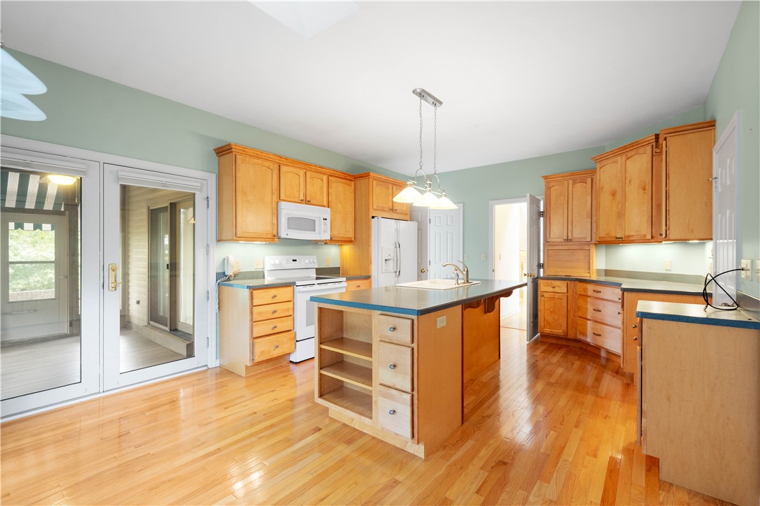 103 Isleworth Way