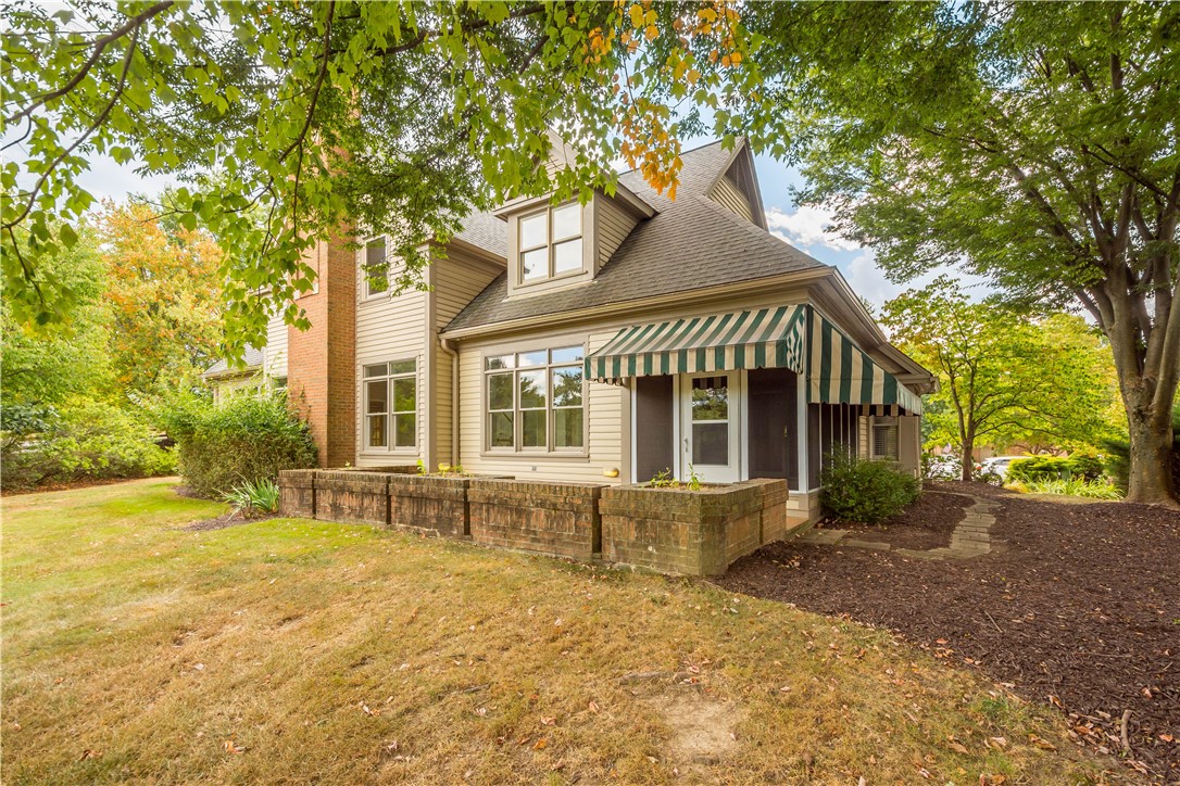 103 Isleworth Way