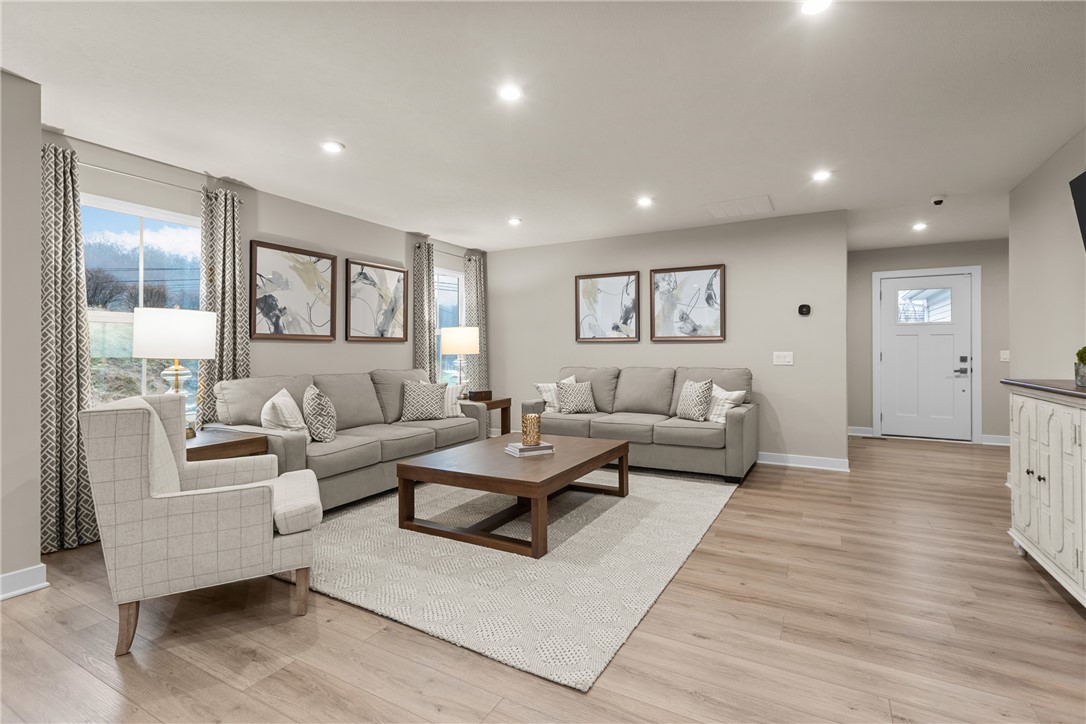 10 Maple Hill