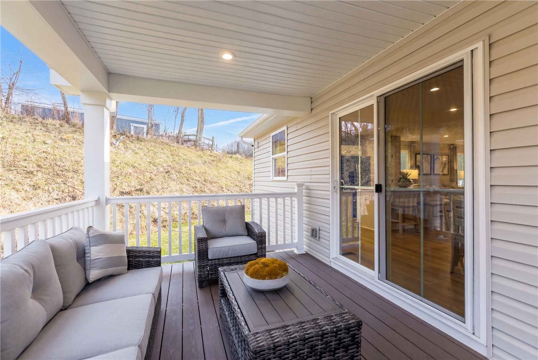 10 Maple Hill