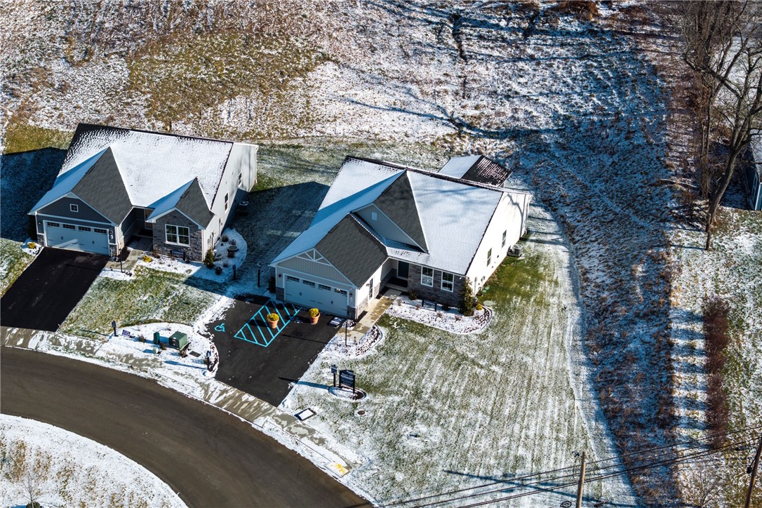 10 Maple Hill