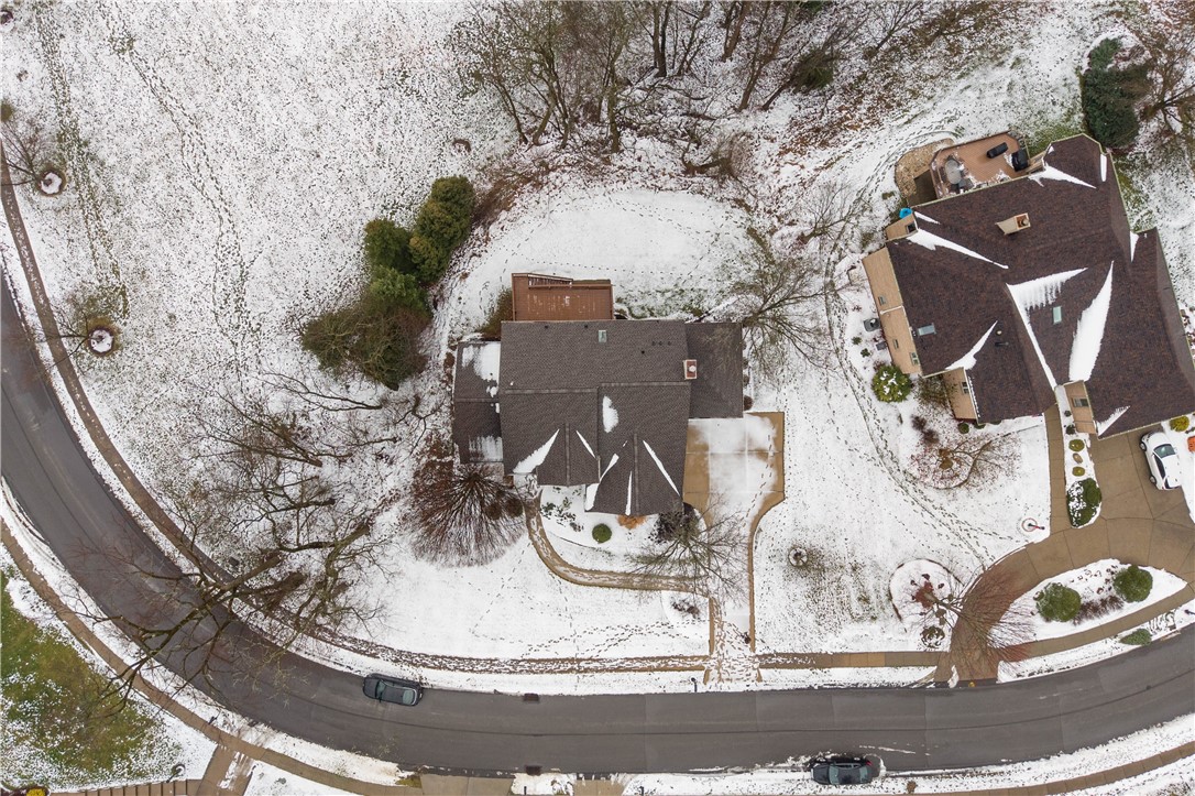 7052 Bennington Woods Dr.