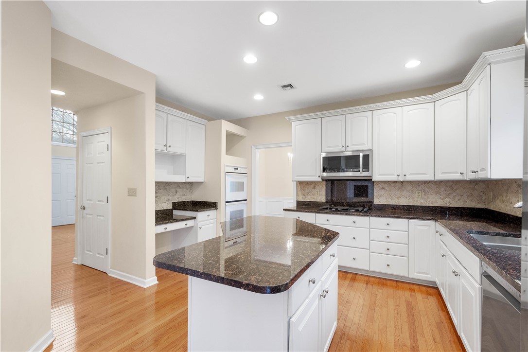 7052 Bennington Woods Dr.