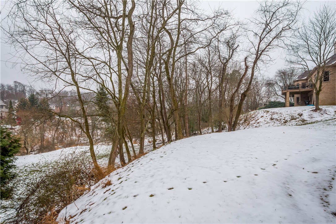 7052 Bennington Woods Dr.